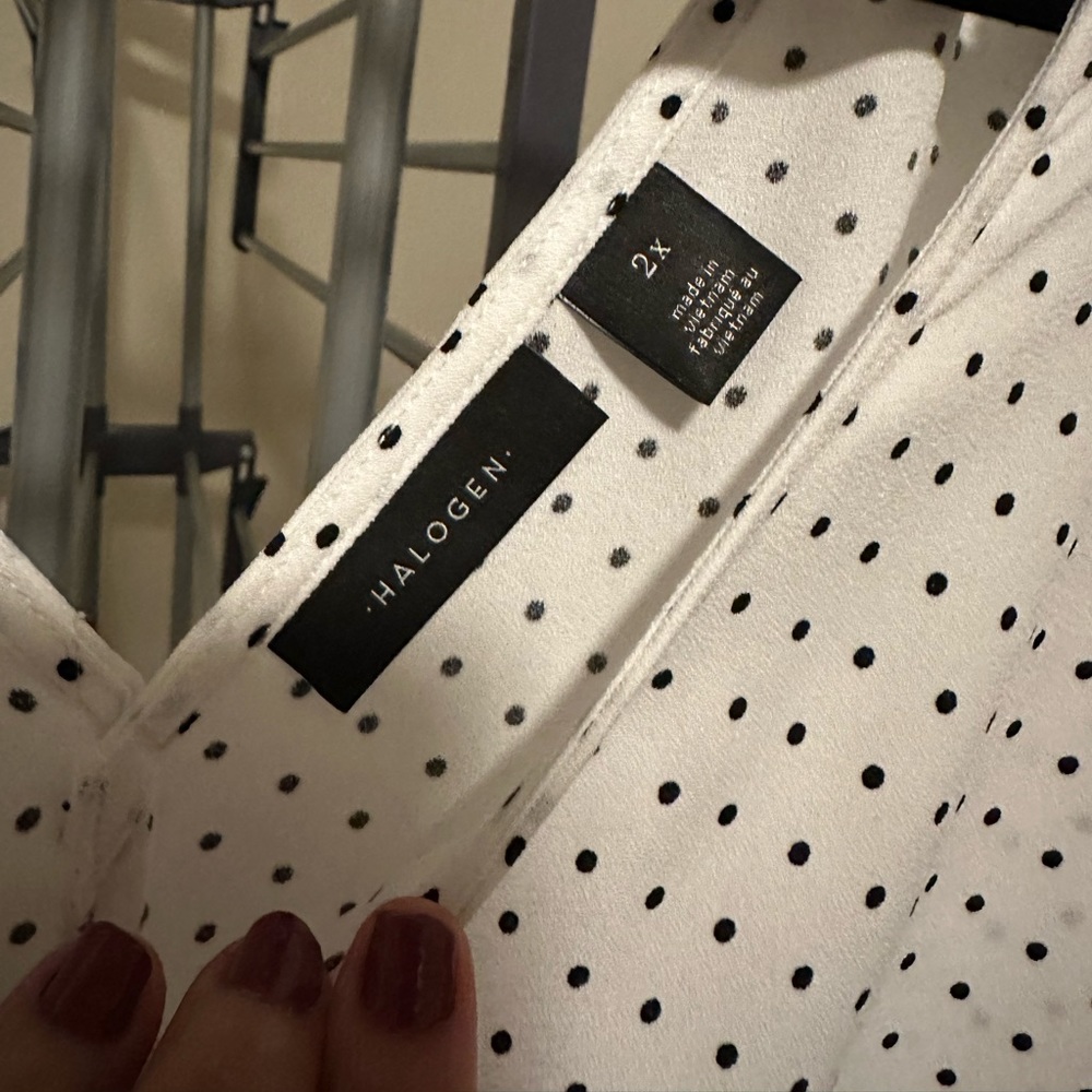 Plus size blouse - Picture 4 of 5